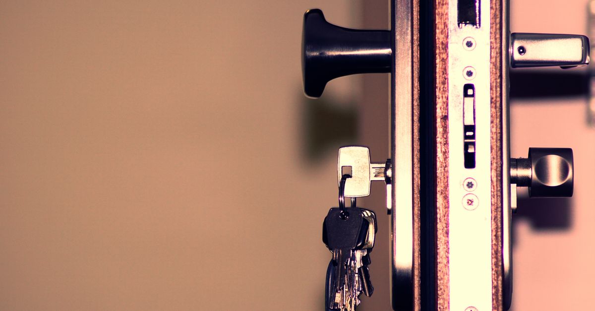 Locked Out of the House? Here's What Actually Happens When We Arrive — Sheepshead Bay Locksmith Brooklyn